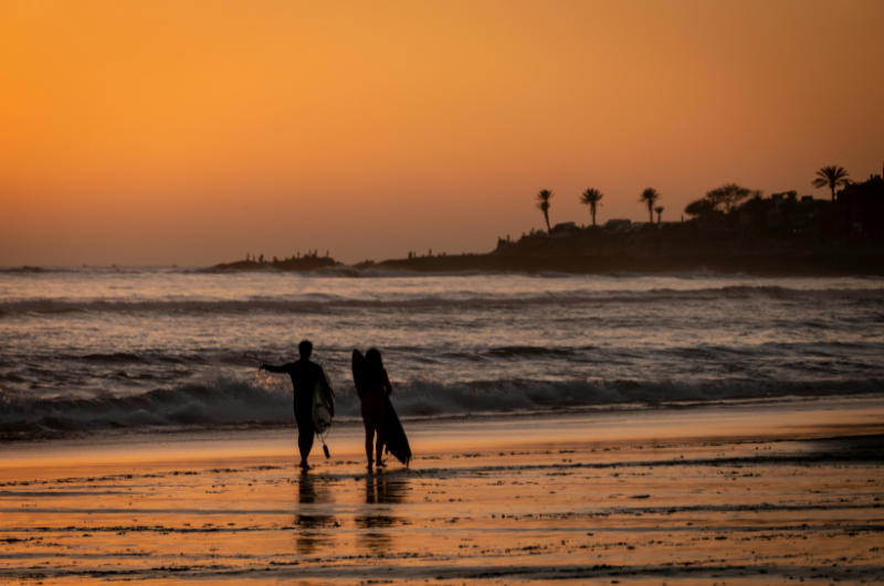 Best surf school Taghazout - Beginner surf lesson with local surf instructor in Taghazout Morocco
